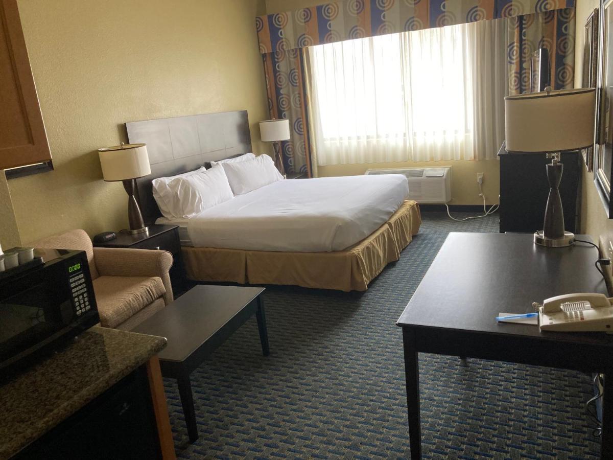 Fairfield By Marriott Inn & Suites Phoenix South Mountain Area Екстериор снимка